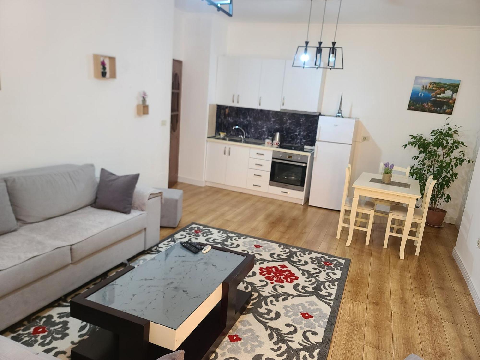 Apartament Center Tirana Bagian luar foto