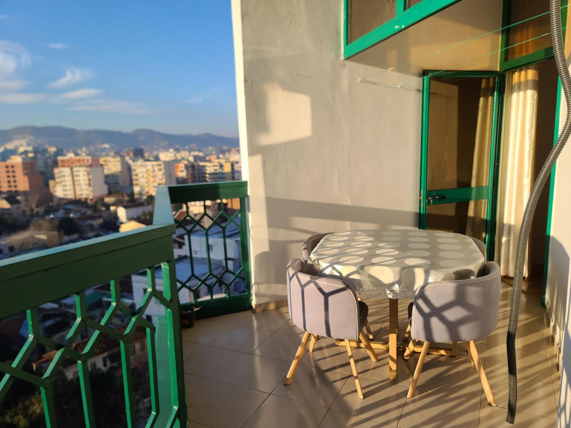 Apartament Center Tirana Bagian luar foto